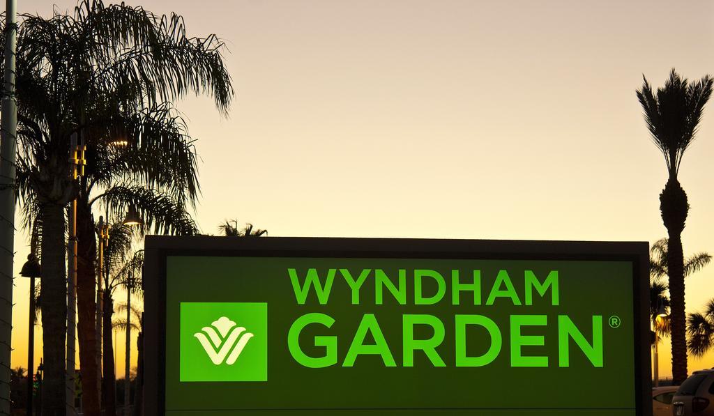 Wyndham Garden Clearwater Beach Екстериор снимка
